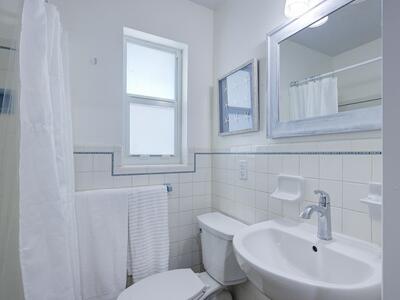 1950 NE 30th Street, Lighthouse Point, FL 33064