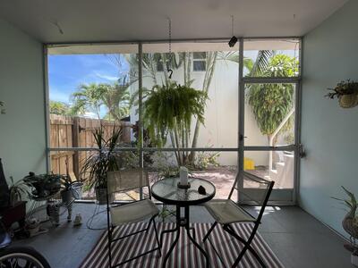 145 NE 7th Avenue, Delray Beach, FL 33483