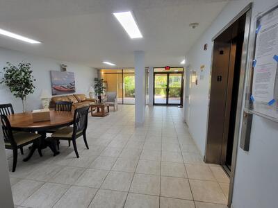 733 SE 1st Way, Deerfield Beach, FL 33441