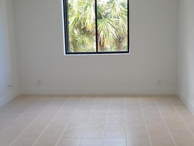 733 SE 1st Way, Deerfield Beach, FL 33441