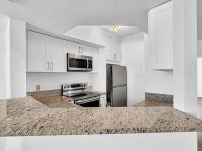 725 SW 148th Avenue, Sunrise, FL 33325