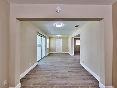 2081 SW 13th Terrace, Boynton Beach, FL 33426