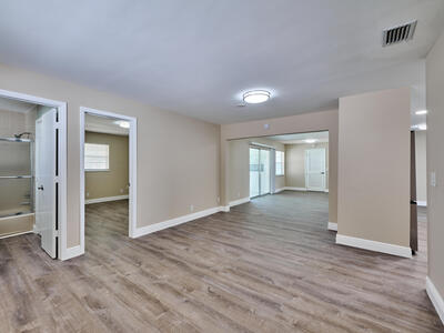 2081 SW 13th Terrace, Boynton Beach, FL 33426