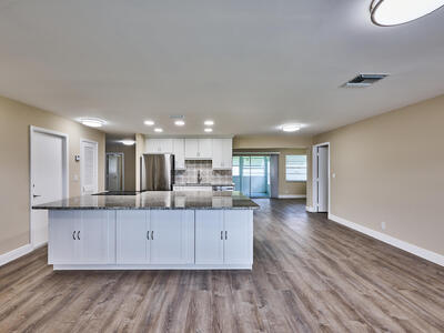 2081 SW 13th Terrace, Boynton Beach, FL 33426