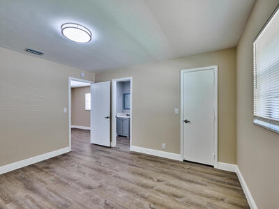 2081 SW 13th Terrace, Boynton Beach, FL 33426