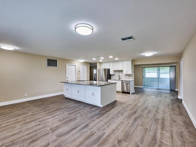 2081 SW 13th Terrace, Boynton Beach, FL 33426