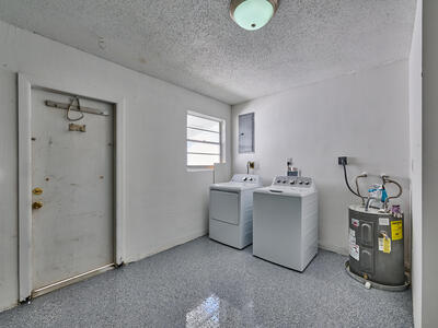 2081 SW 13th Terrace, Boynton Beach, FL 33426