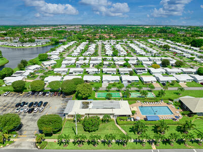 2081 SW 13th Terrace, Boynton Beach, FL 33426