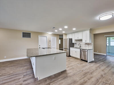 2081 SW 13th Terrace, Boynton Beach, FL 33426