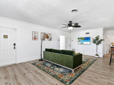 1032 W Jennings Street, Lantana, FL 33462