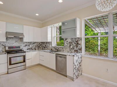 10208 White Water Lily Way, Boynton Beach, FL 33437