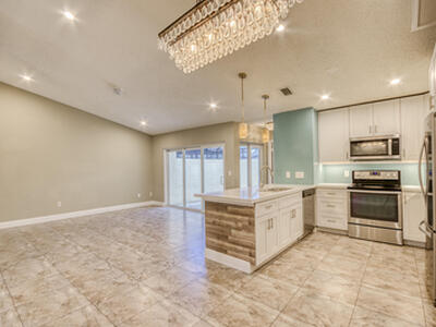 9109 SW 21st Street, Boca Raton, FL 33428