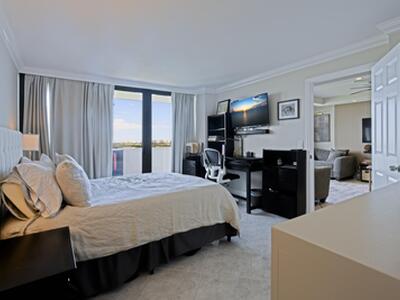 5600 N Flagler Drive, West Palm Beach, FL 33407