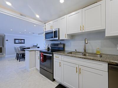 5600 N Flagler Drive, West Palm Beach, FL 33407