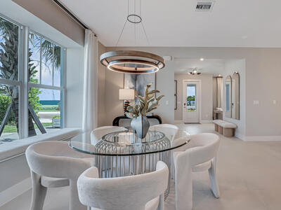 923 SW Prairie Avenue, Palm City, FL 34990