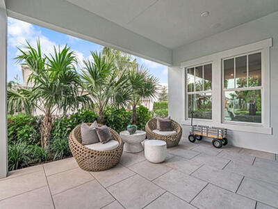 923 SW Prairie Avenue, Palm City, FL 34990