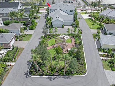 923 SW Prairie Avenue, Palm City, FL 34990