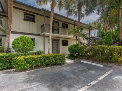 13334 Polo Club Road, Wellington, FL 33414