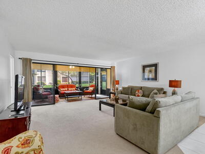 5560 Fairway Park Drive, Boynton Beach, FL 33437