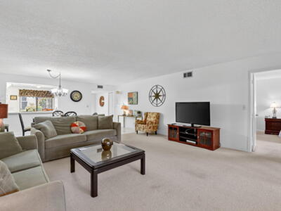 5560 Fairway Park Drive, Boynton Beach, FL 33437