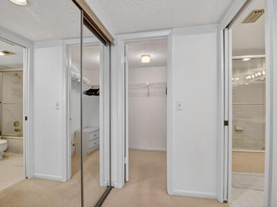 5560 Fairway Park Drive, Boynton Beach, FL 33437