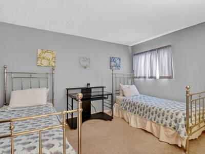 5560 Fairway Park Drive, Boynton Beach, FL 33437