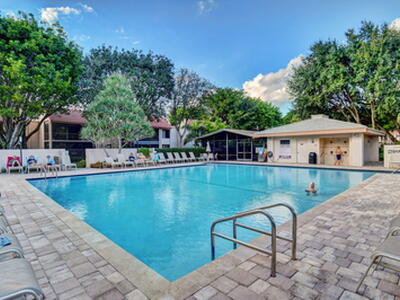 5560 Fairway Park Drive, Boynton Beach, FL 33437