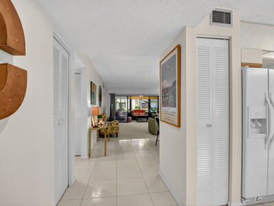 5560 Fairway Park Drive, Boynton Beach, FL 33437