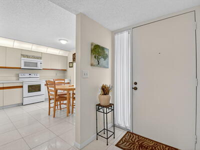 5560 Fairway Park Drive, Boynton Beach, FL 33437