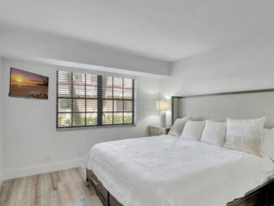 17372 Boca Club Boulevard, Boca Raton, FL 33487