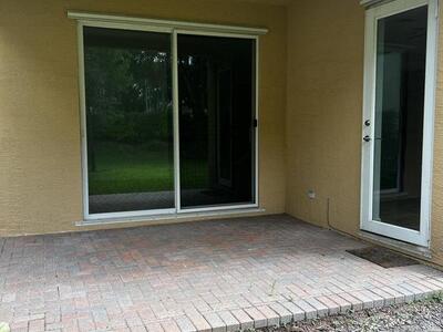 9555 Phipps Lane, Wellington, FL 33414