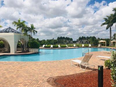 9555 Phipps Lane, Wellington, FL 33414