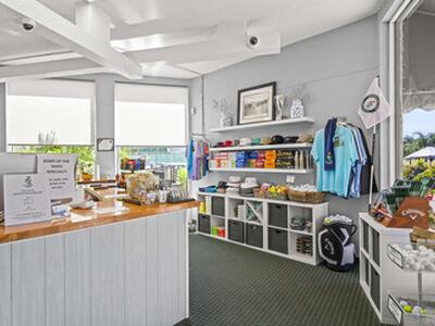 3871 Via Poinciana, Lake Worth, FL 33467