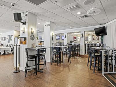 3871 Via Poinciana, Lake Worth, FL 33467