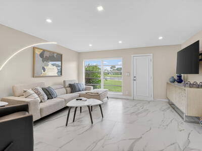 5753 Spindle Palm Court, Delray Beach, FL 33484