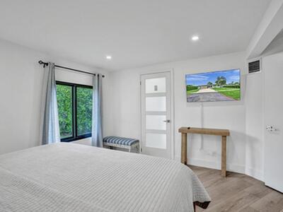 1001 SE 13th Court, Deerfield Beach, FL 33441