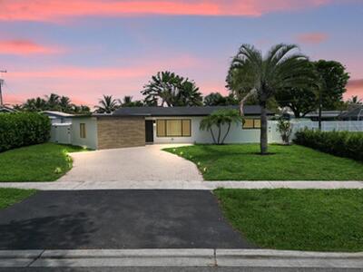 1001 SE 13th Court, Deerfield Beach, FL 33441