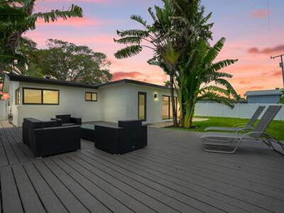 1001 SE 13th Court, Deerfield Beach, FL 33441