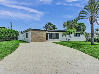 1001 SE 13th Court, Deerfield Beach, FL 33441