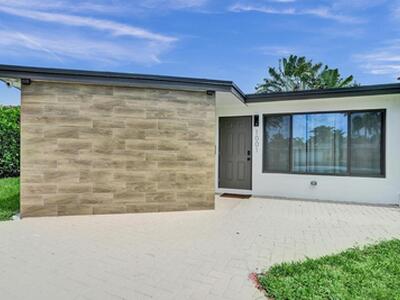 1001 SE 13th Court, Deerfield Beach, FL 33441