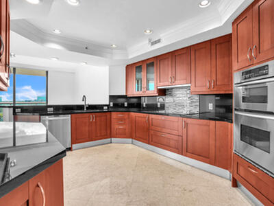 3630 Gardens 901c Parkway, Palm Beach Gardens, FL 33410