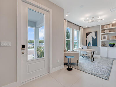 925 SW Prairie Avenue, Palm City, FL 34990