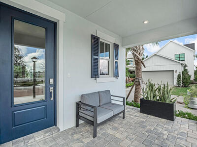 925 SW Prairie Avenue, Palm City, FL 34990