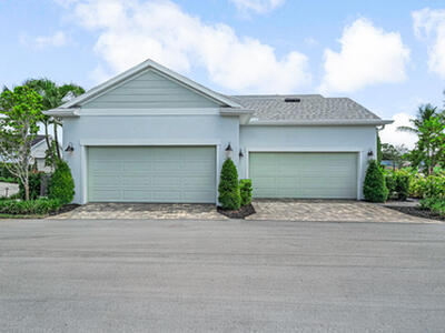 925 SW Prairie Avenue, Palm City, FL 34990