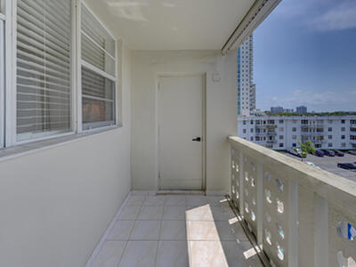 1893 S Ocean Drive, Hallandale Beach, FL 33009
