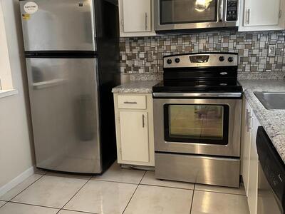 9355 SW 8th Street, Boca Raton, FL 33428