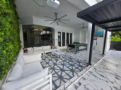 377 Squire Drive, Wellington, FL 33414