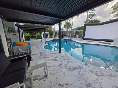 377 Squire Drive, Wellington, FL 33414