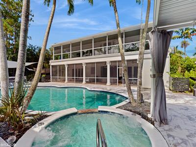 377 Squire Drive, Wellington, FL 33414