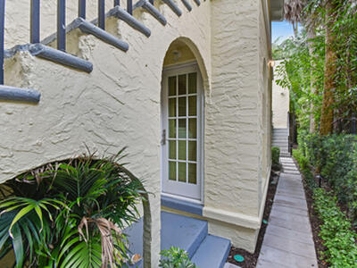 212 Oleander Avenue, Palm Beach, FL 33480